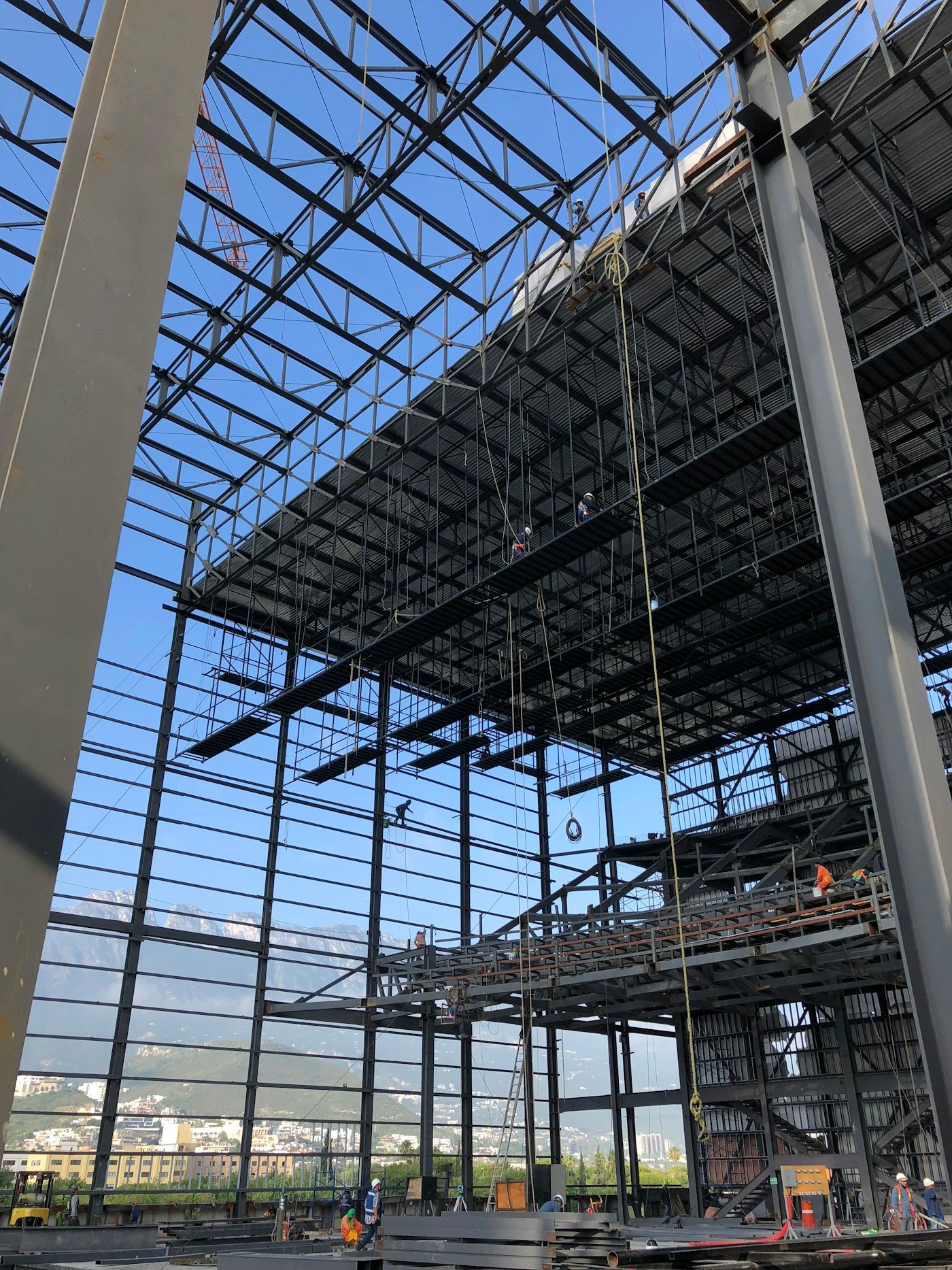 Estructura de acero en construcción